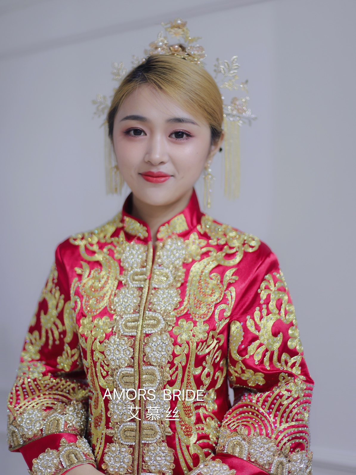 菏泽艾慕丝婚纱妆纱同定组合套餐