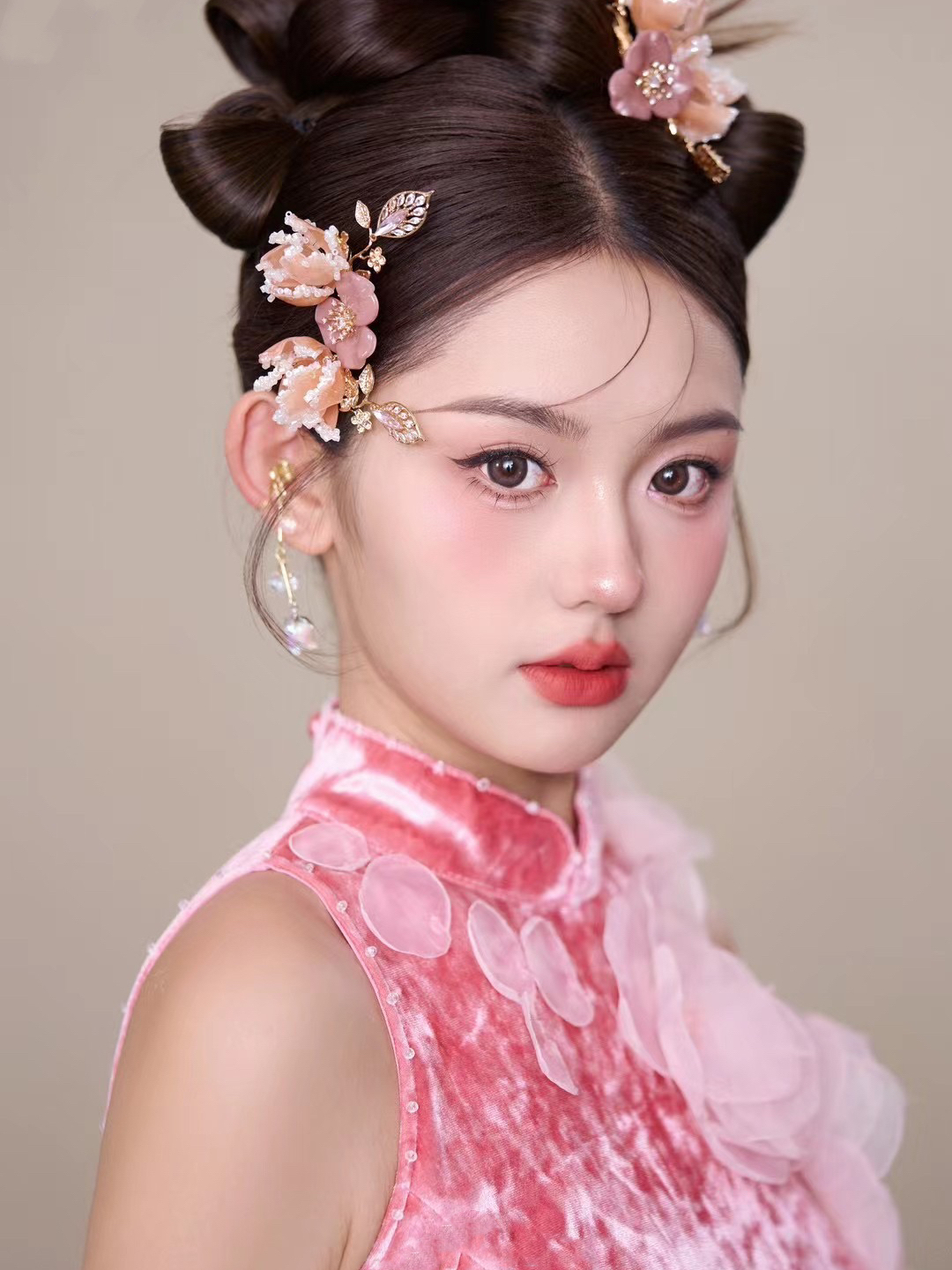 首席化妆师全天跟妆（女神必选）