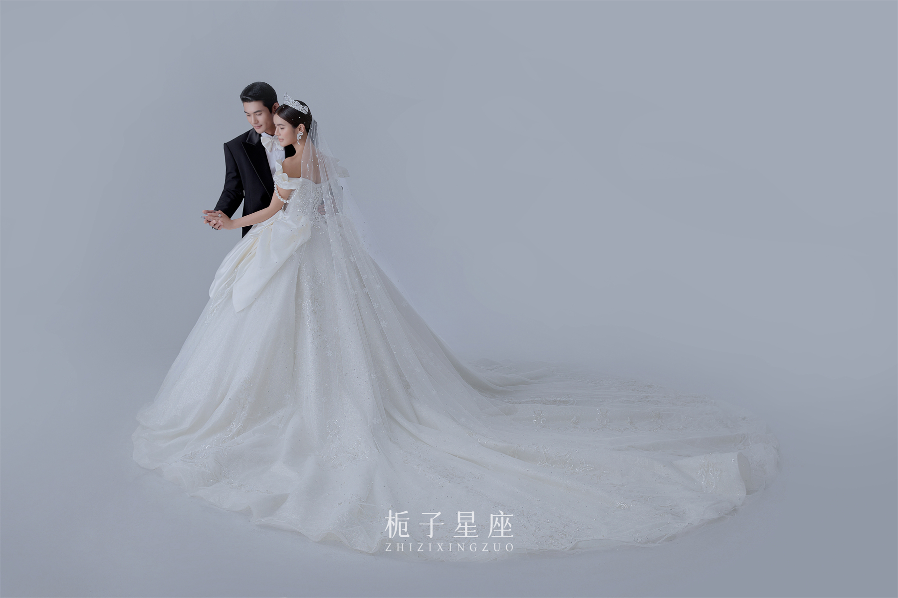 <送全新婚纱+全新西服>研发团队一对一定制婚纱照