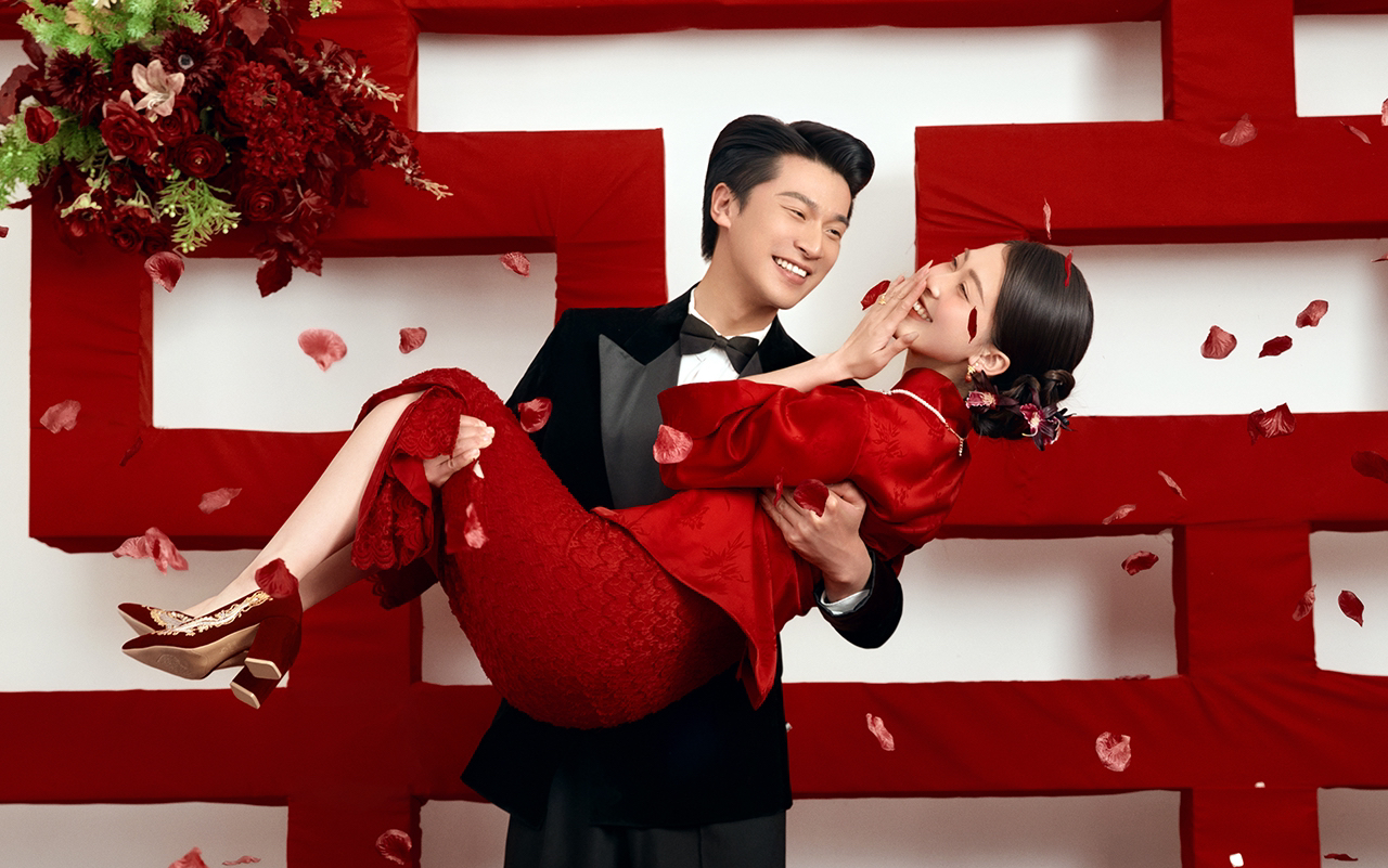 古典喜嫁風(fēng)婚紗照