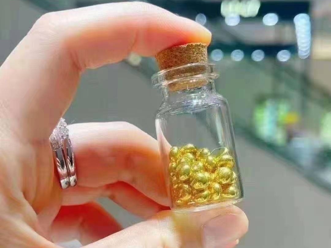 秋天的礼物，为她攒相思豆吧