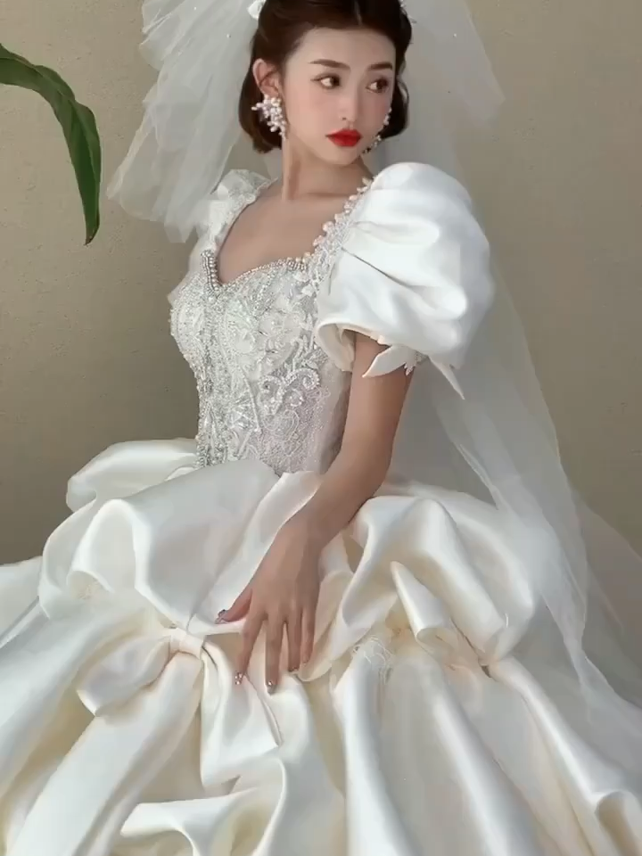 ［女王嫁衣］宫廷风泡泡袖
