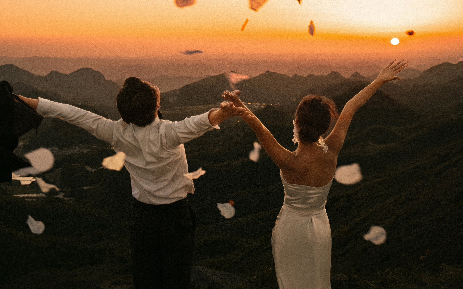 青島的山頂夕陽婚紗照真的太浪漫了