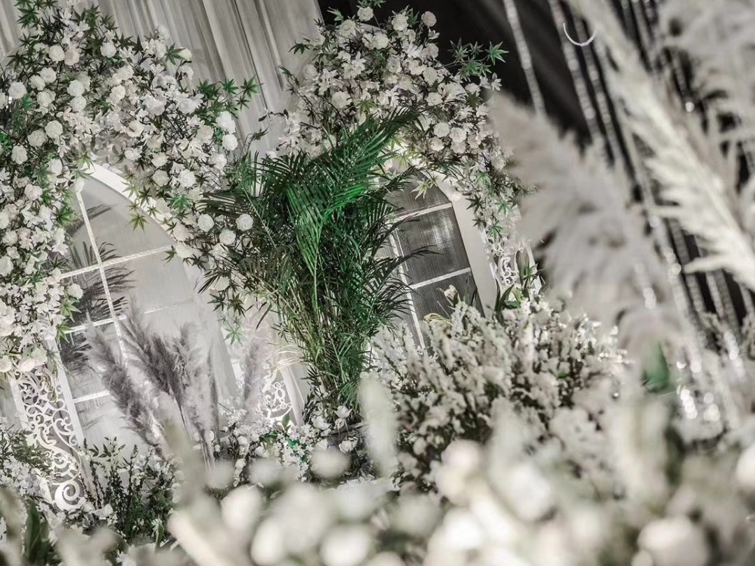 大气空间设计 | 创意白绿森系婚礼