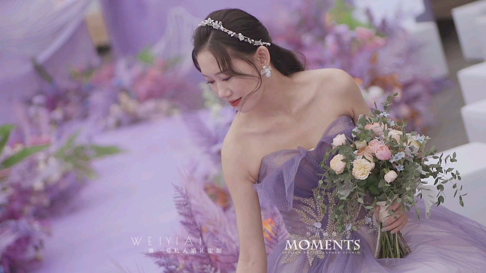 莫奈花园｜油画风紫色系户外婚礼