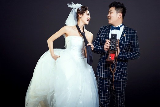 2046婚纱_婚纱情侣头像(2)