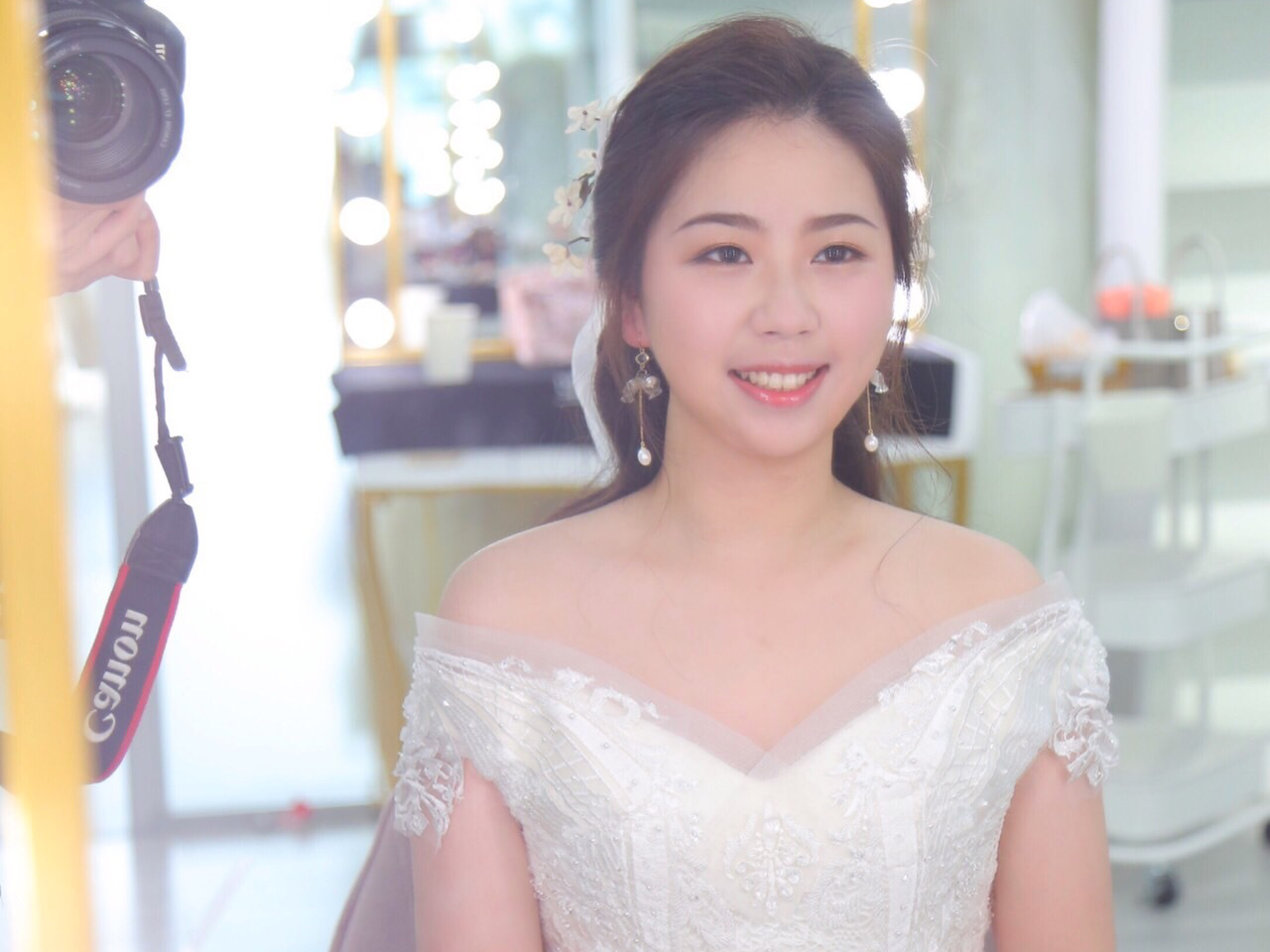 早妆加全程跟妆送妈妈妆伴娘妆