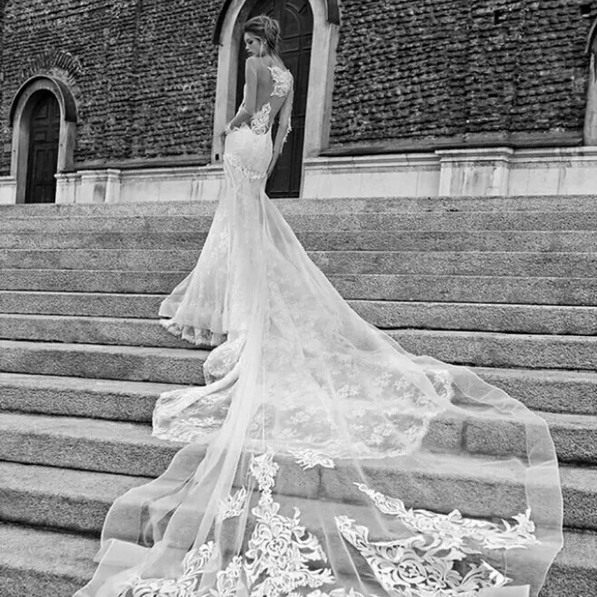 null爱琴海婚纱礼服订制专家