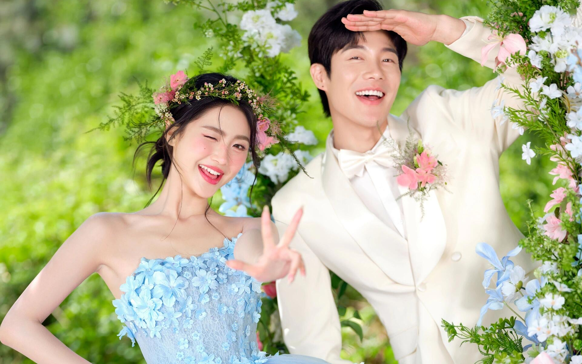 鲜花造型甜美可爱，草坪森系婚纱照