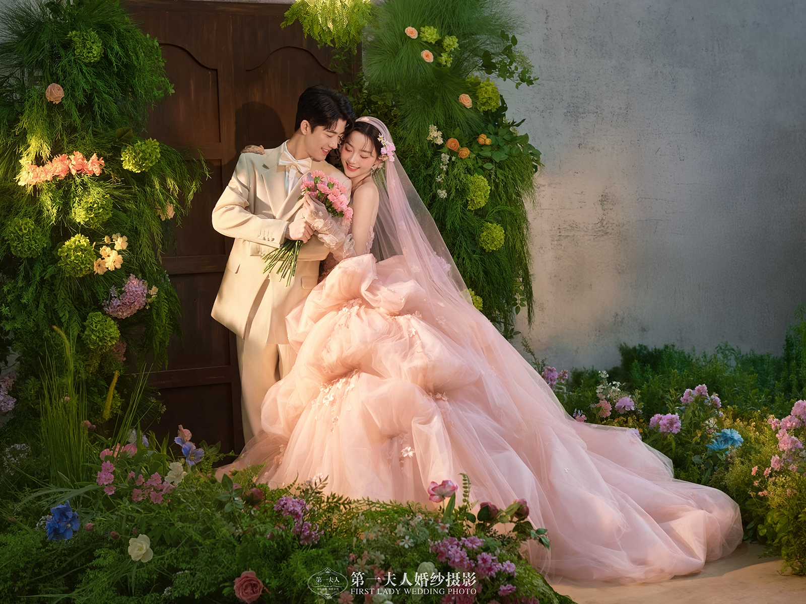 【花漾】风格任拍+婚纱照底片全送一价全包