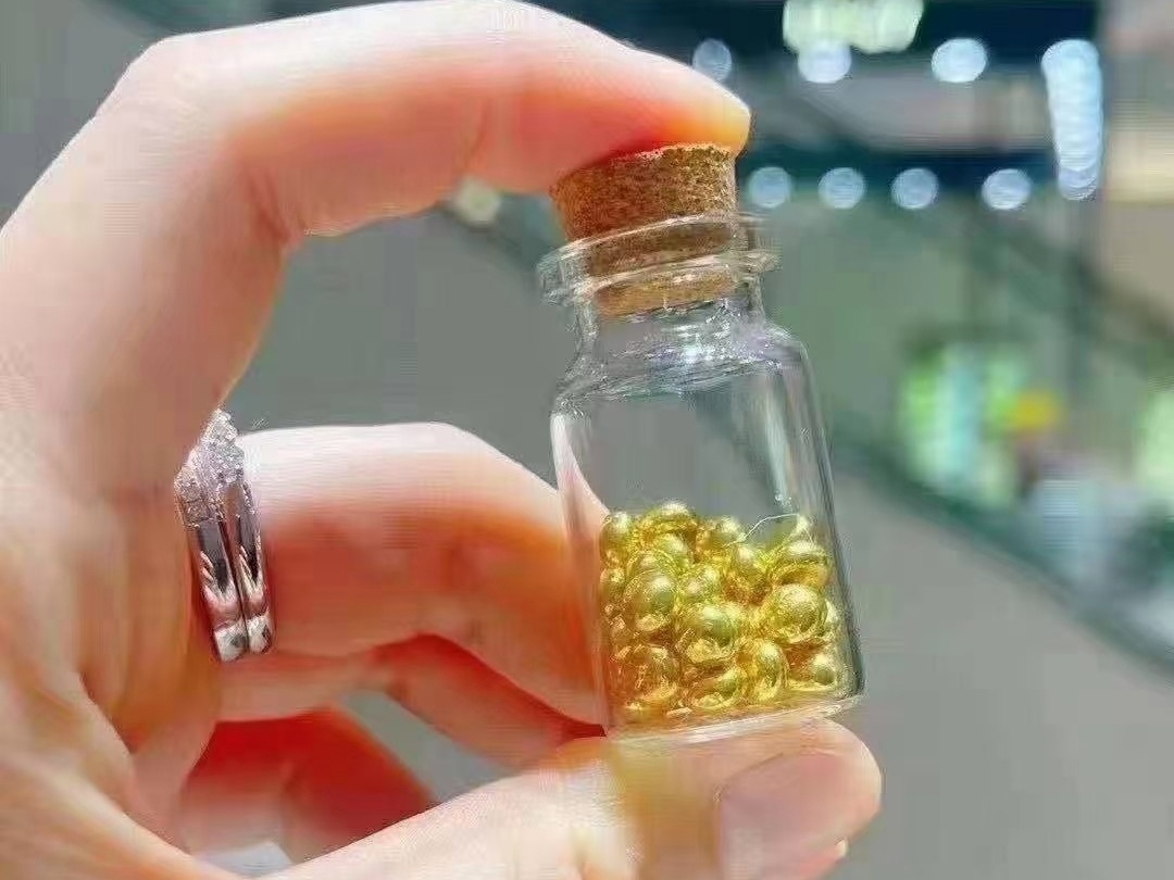 秋天的礼物，为她攒相思豆吧