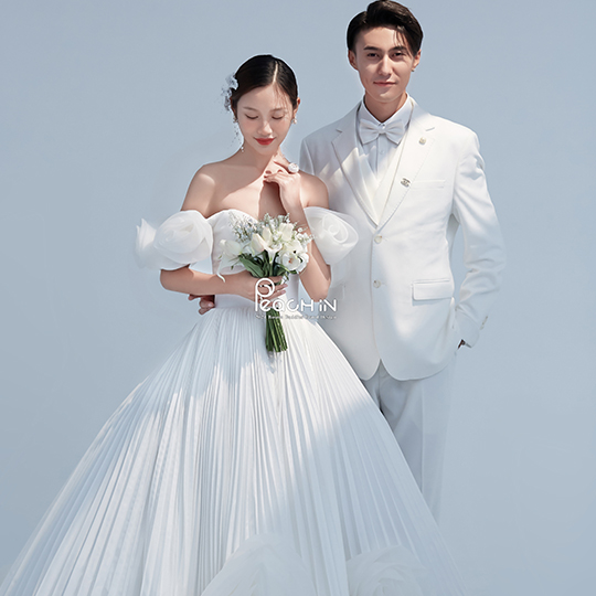 本季热卖 l 浪漫仪式感 l 婚纱照