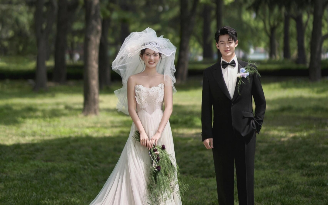 都在夸?一眼就愛上的森系小清新婚紗照!