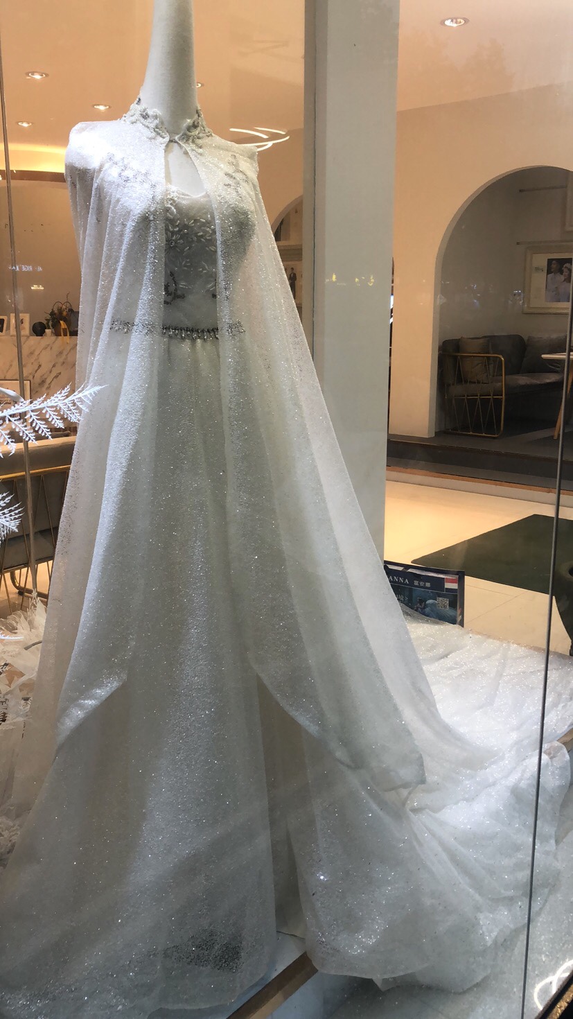 赫拉国际婚纱摄影