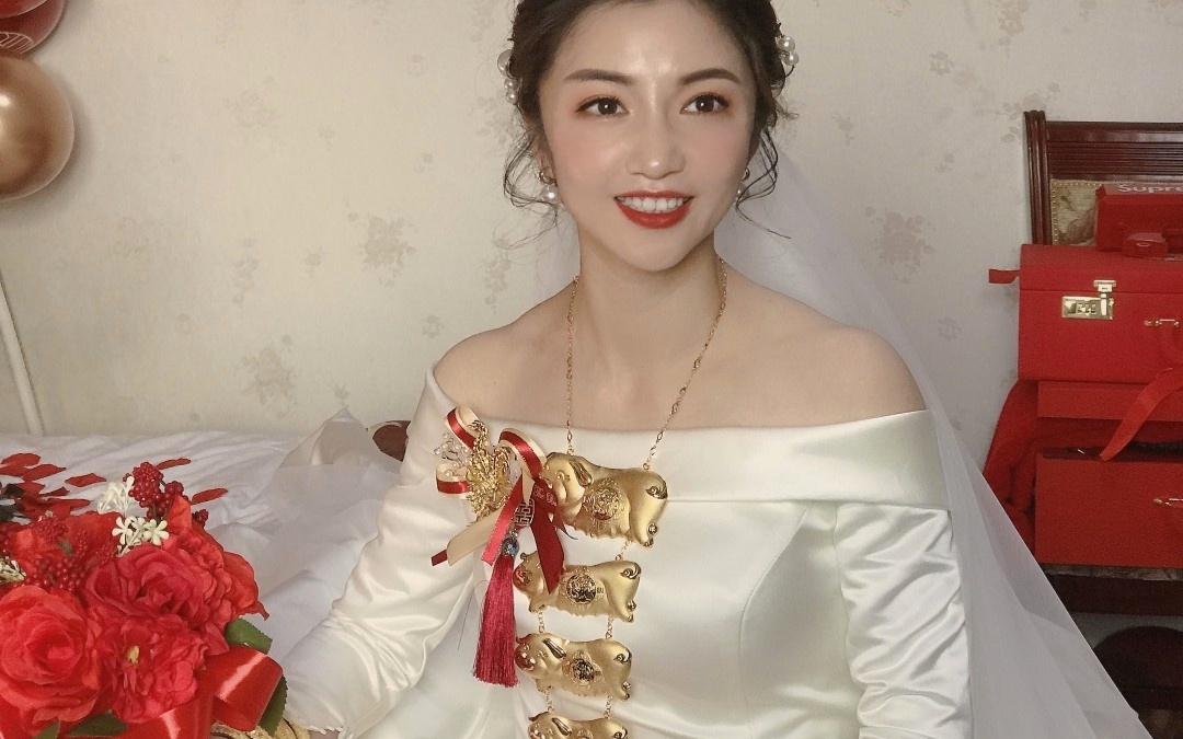 婚嫁黄金6层猪牌+5对龙凤镯