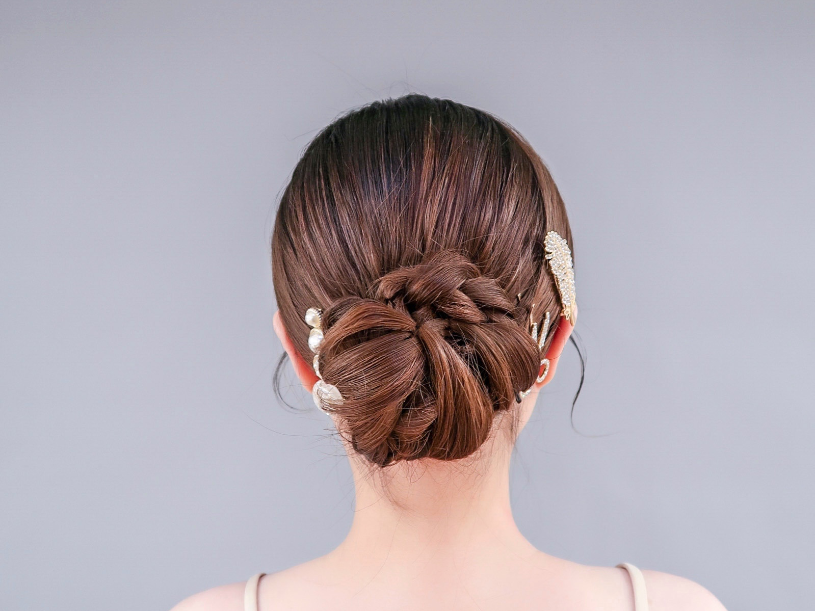 特价总监携手助理打造回门早妆880