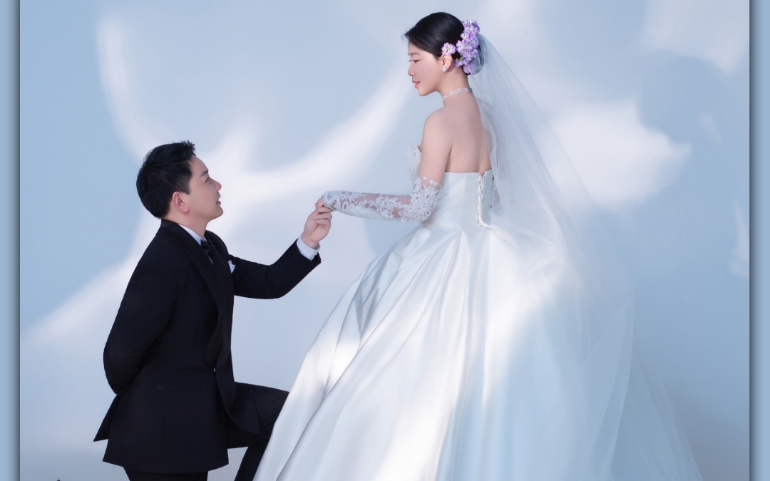 室内水波纹光影婚纱照，真的越看越好看