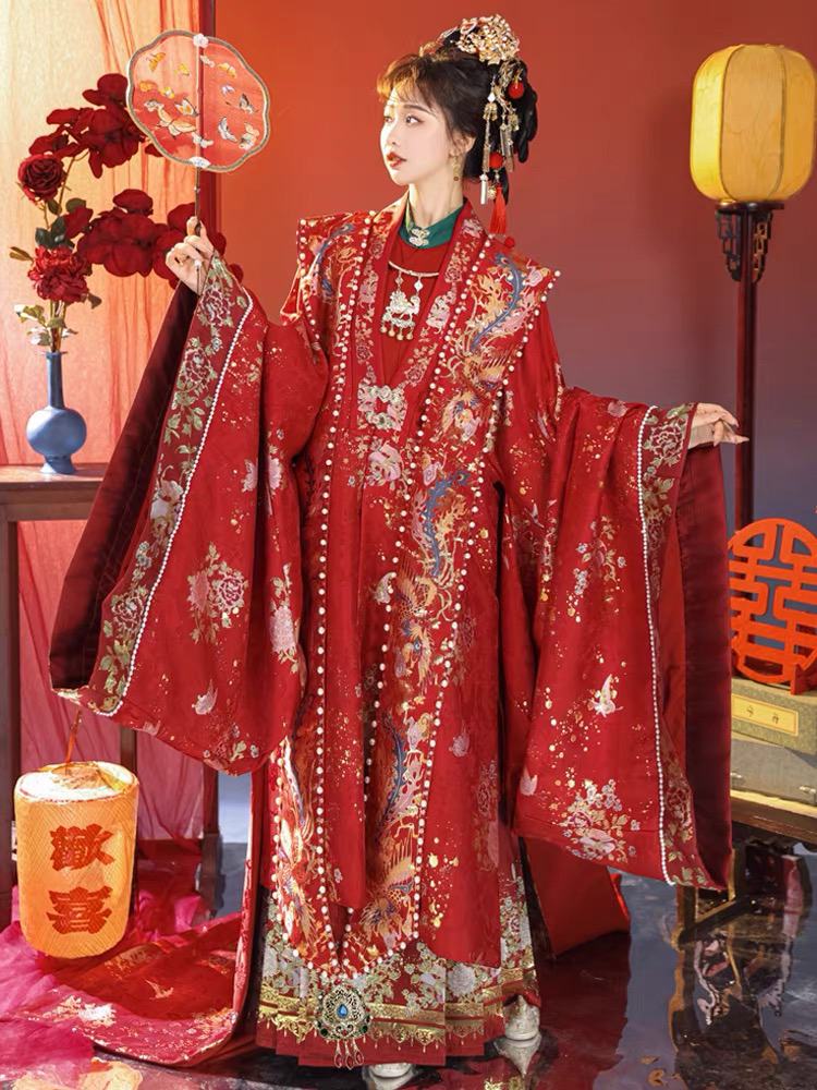 资深化妆师+全天跟妆+汉服造型+四服四造+伴娘+