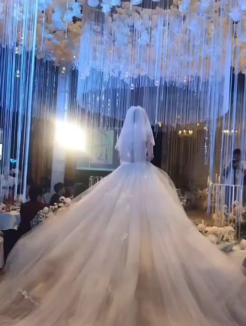 跟妆优惠中送妈妈妆伴娘妆