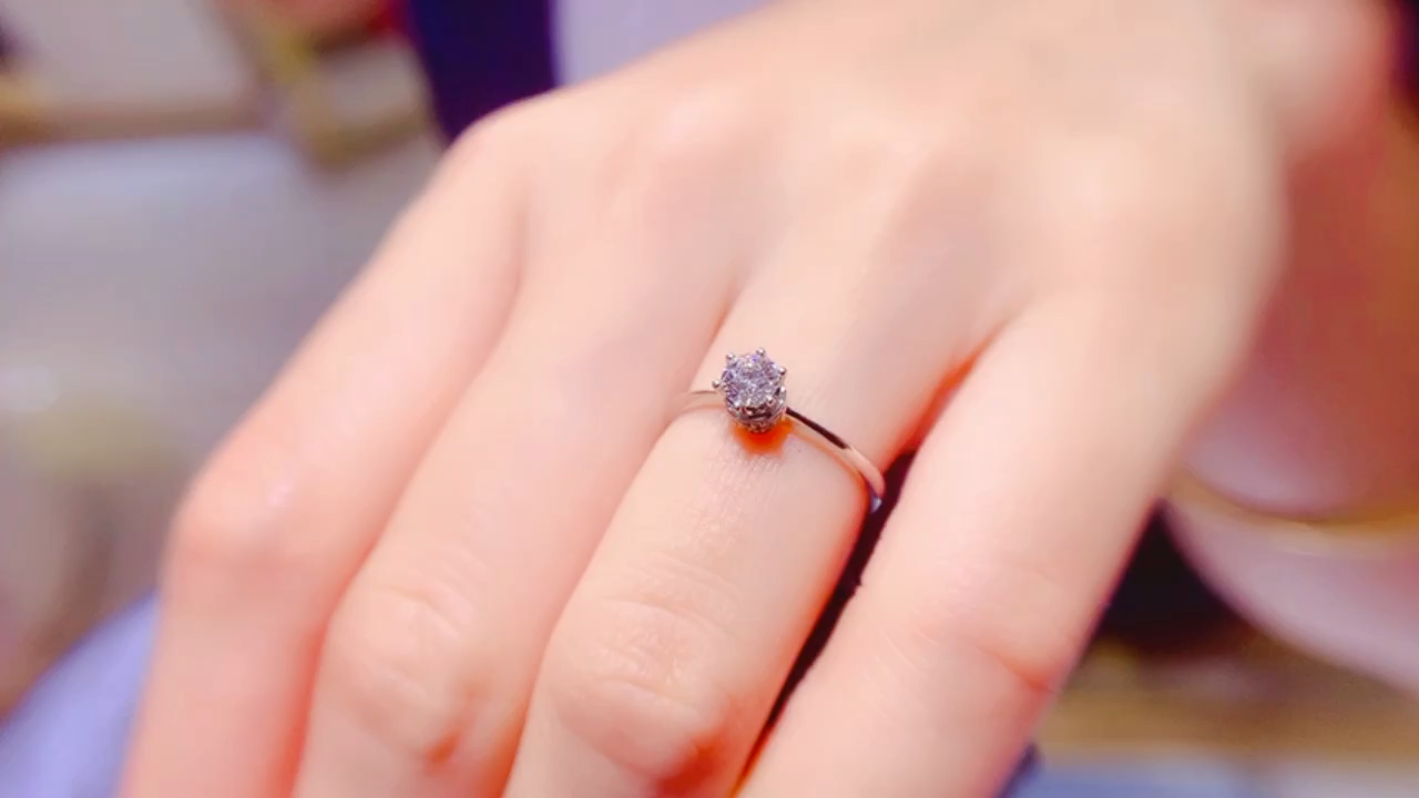 宝藏款式轻奢小众公主皇冠6爪女戒