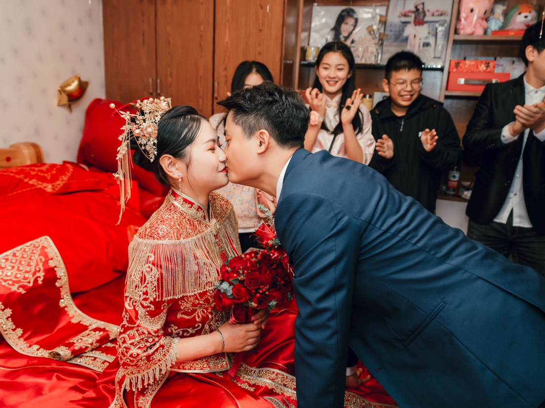 怀揣着希望去努力
静等美好的出现