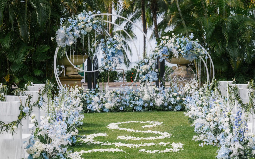三亚海棠湾天房洲际草坪婚礼