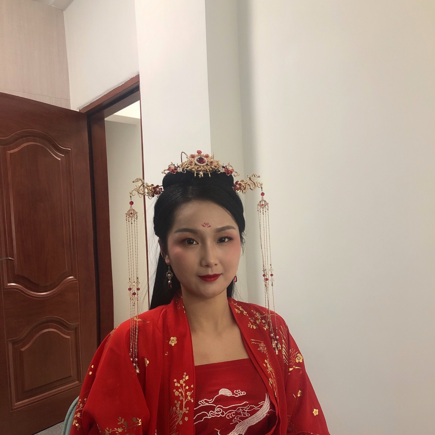 汉服出嫁 凤冠霞帔 与余生盟誓