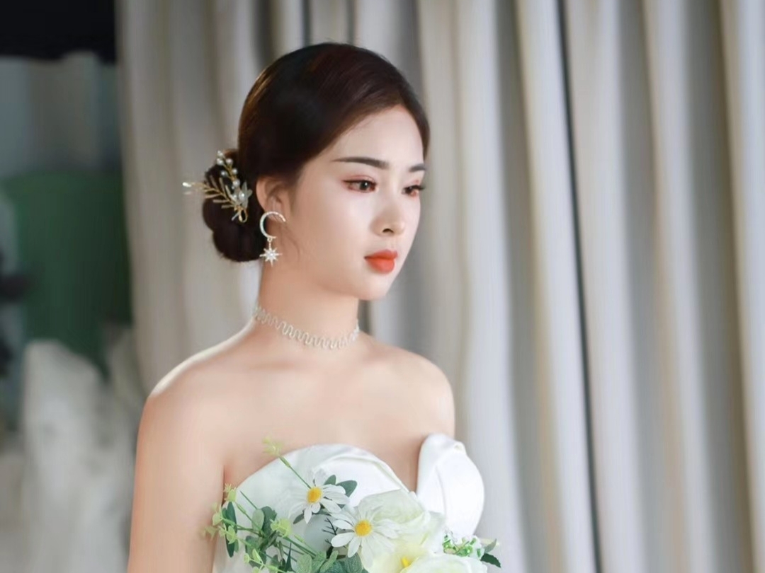 赣州市区女神必备的总监档化妆师