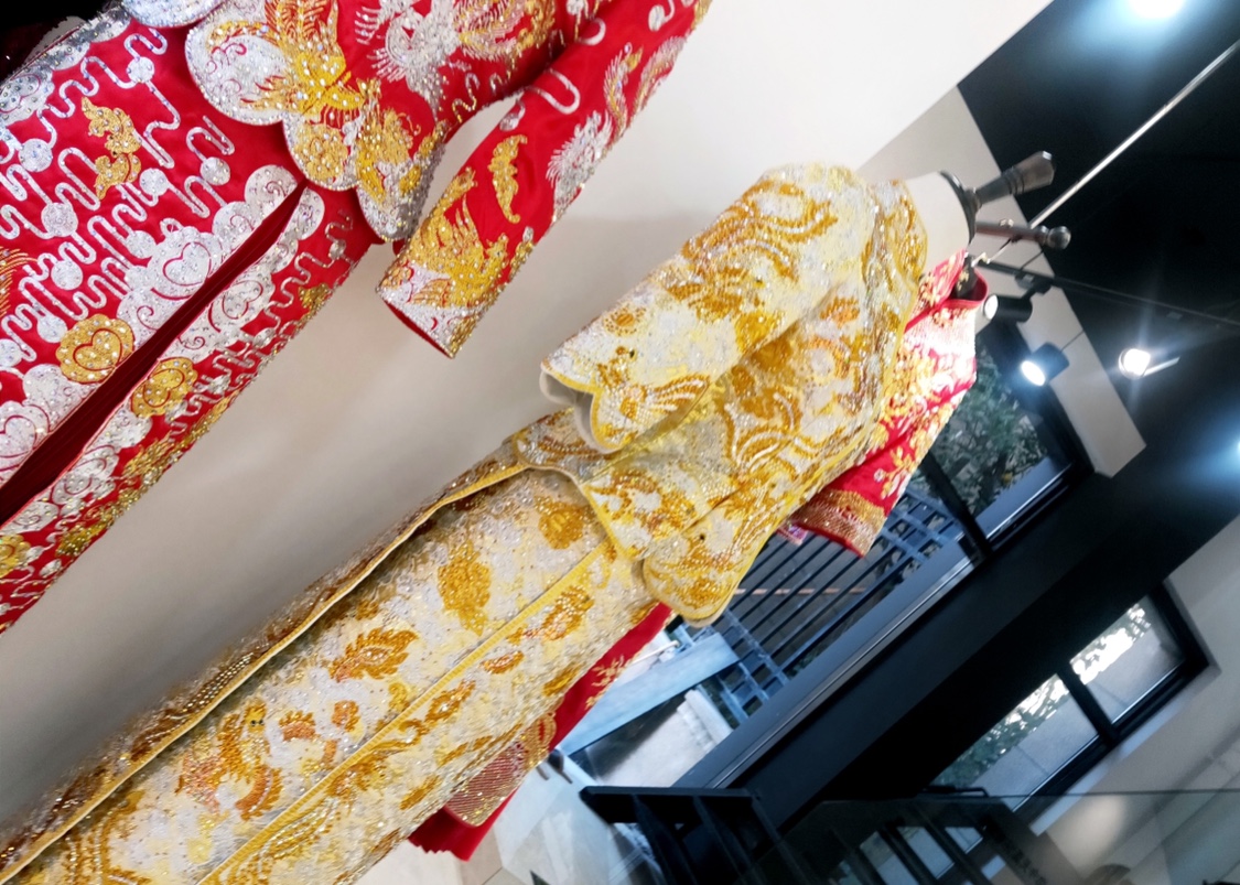 台州市椒江出彩婚纱礼服馆