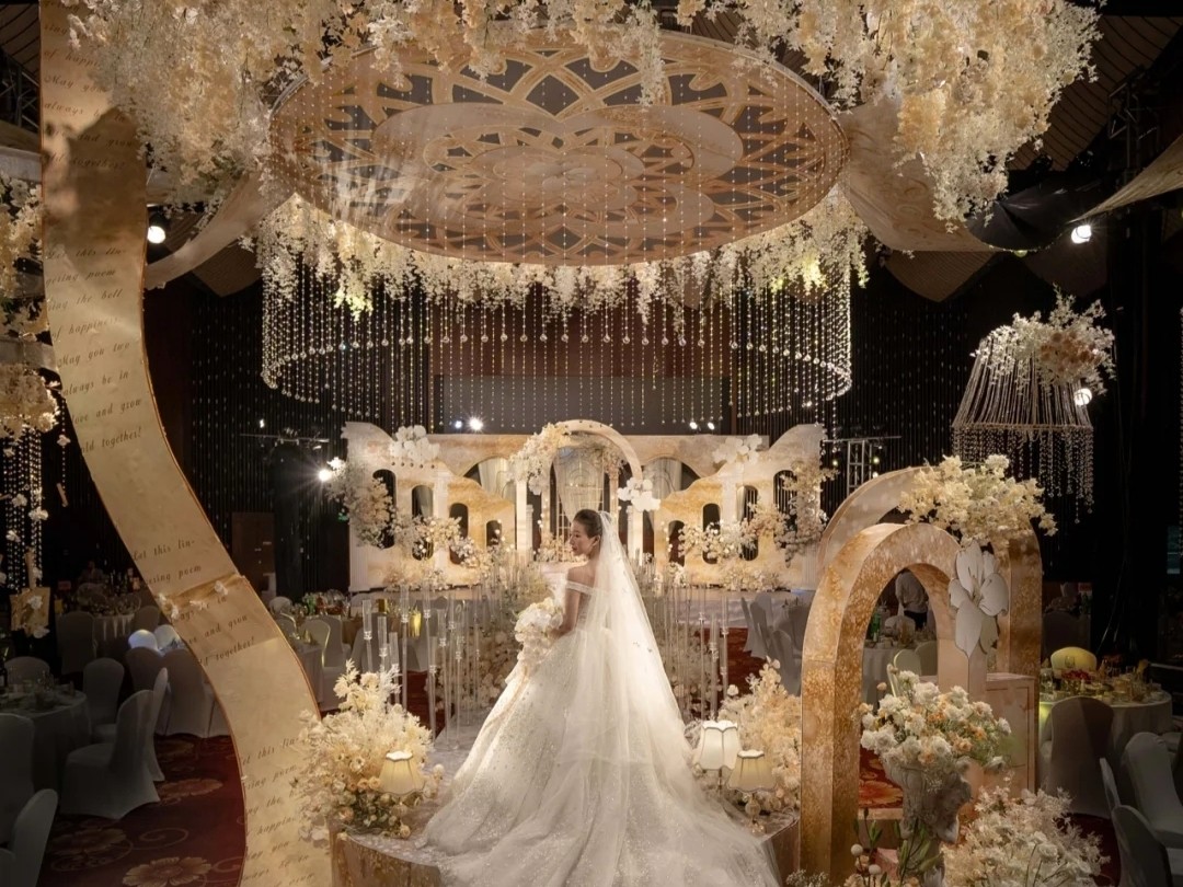 专业新娘跟妆中式白纱造型