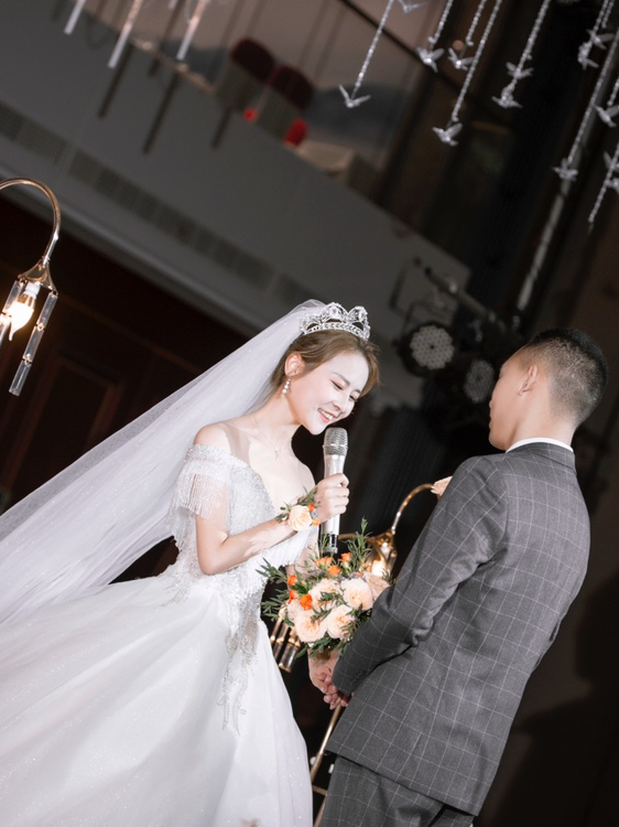 甜美流苏主纱套餐 含秀禾礼服