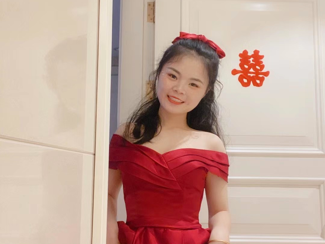南京市8年资深化妆师全天新娘跟妆