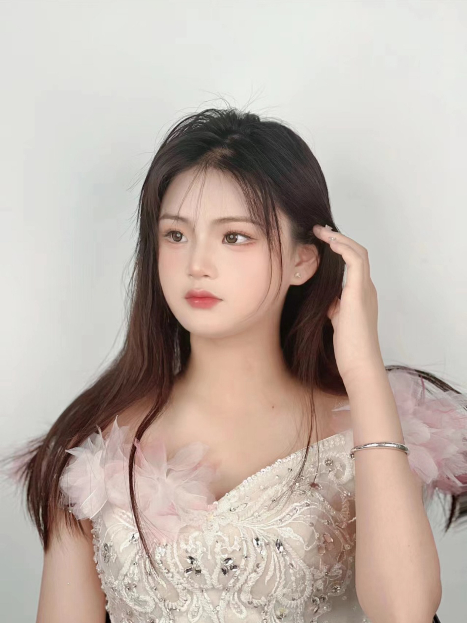 首席老师订婚妆