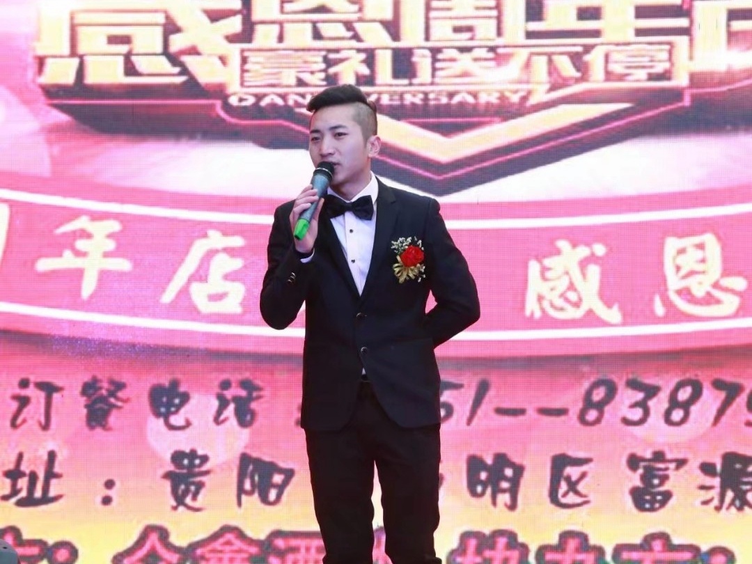 专属婚礼定制，赠送音响师一名