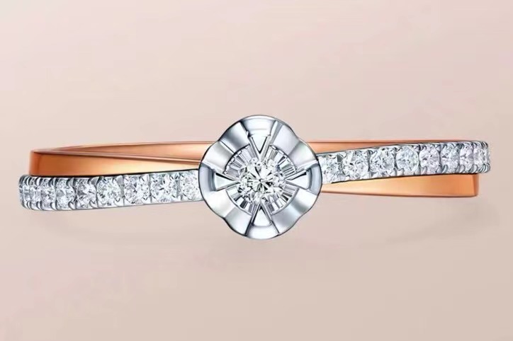 红白分色18K金钻戒