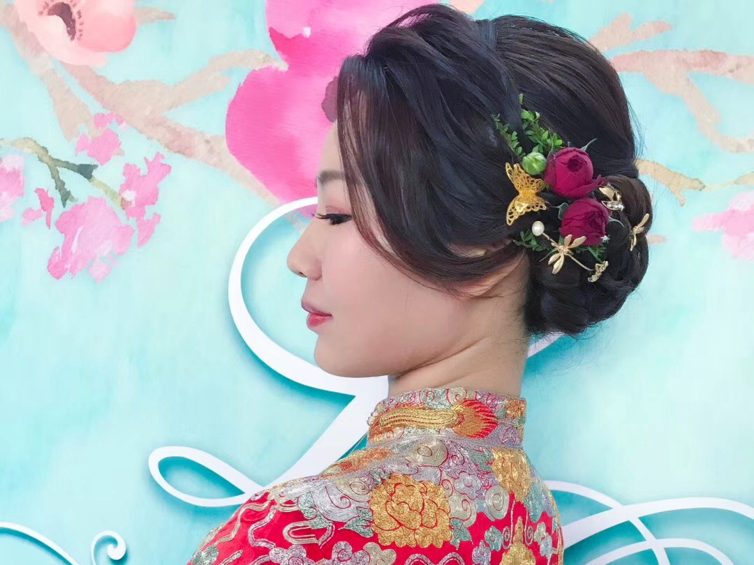 专业化妆师全天跟妆+1个妈妈妆