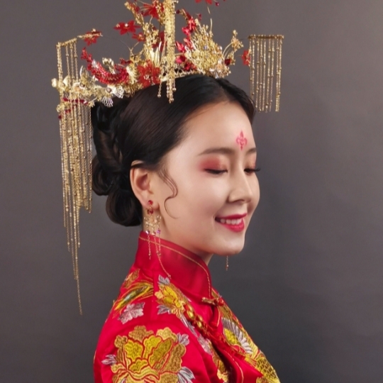 中式新娘造型  奢华而低调