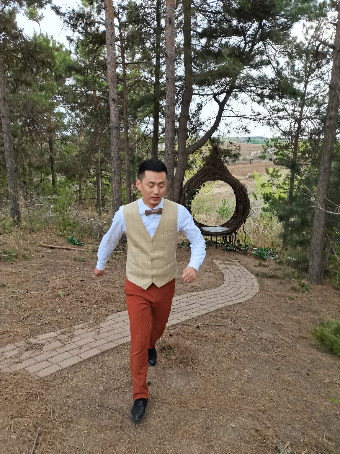 5月2日，穿西装的你惊艳了我