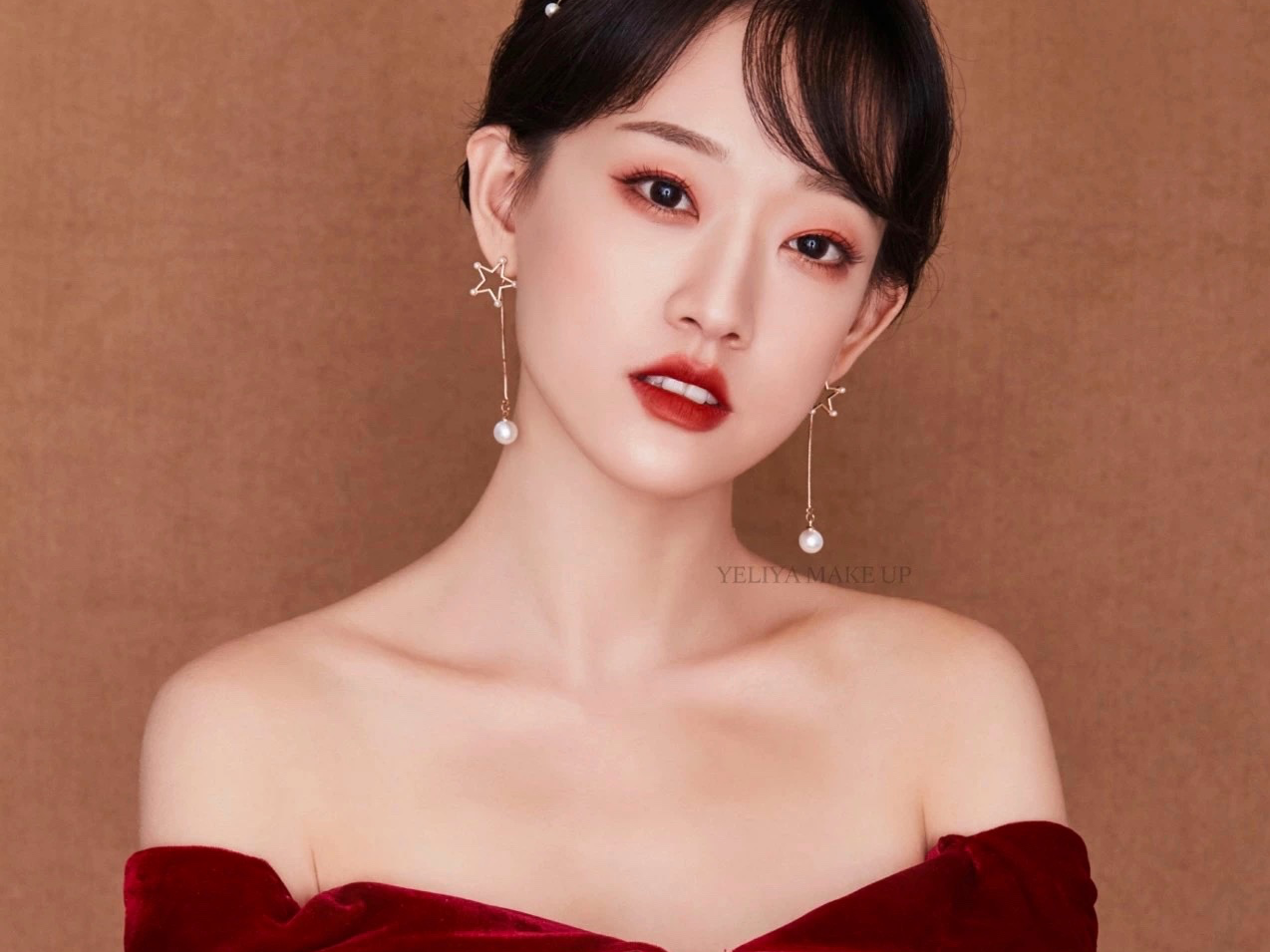 结婚当天和回门当天3次造型妆容