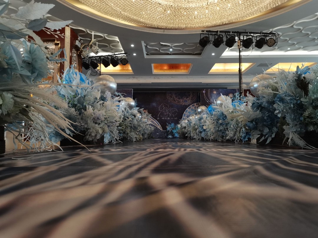 情愿婚庆，用我们的真诚服务好每一对新人