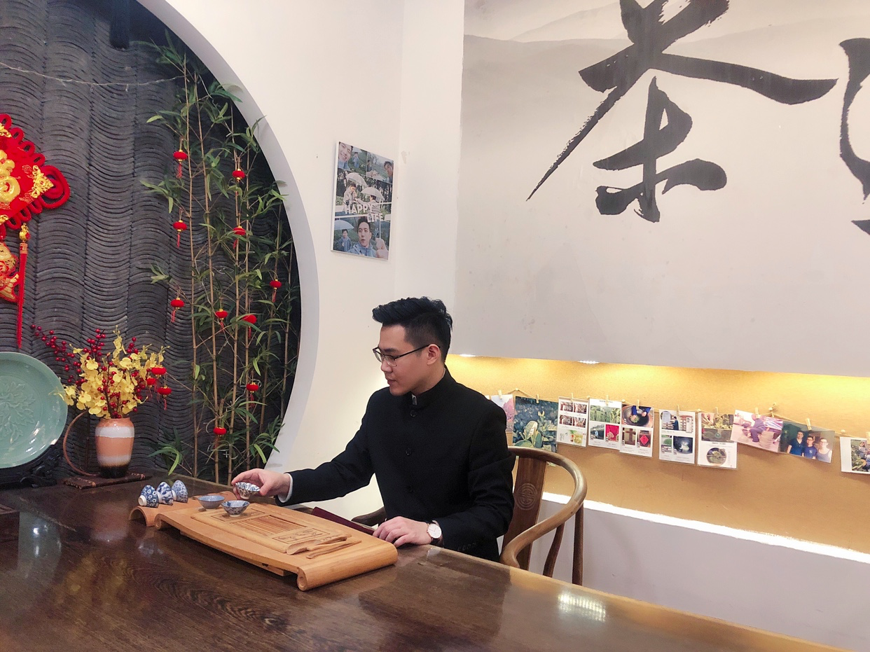 超凡（主持人+资深督导+资深音控）