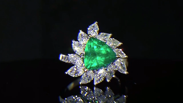 祖母绿钻戒  1.77ct 哥伦比亚祖母绿