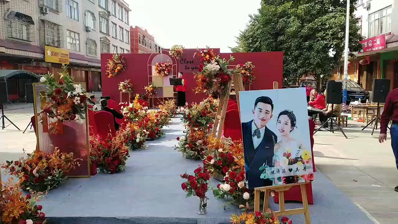 預(yù)定婚慶策劃送婚紗照  超級(jí)優(yōu)惠