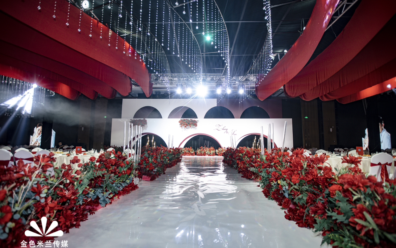 “你是我的白月光，也是我的朱砂痣”