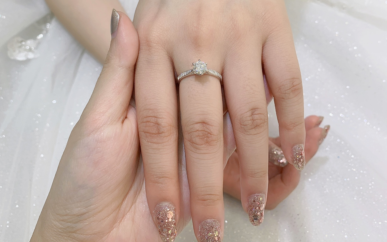 《馥晓》70分六爪钻戒婚戒