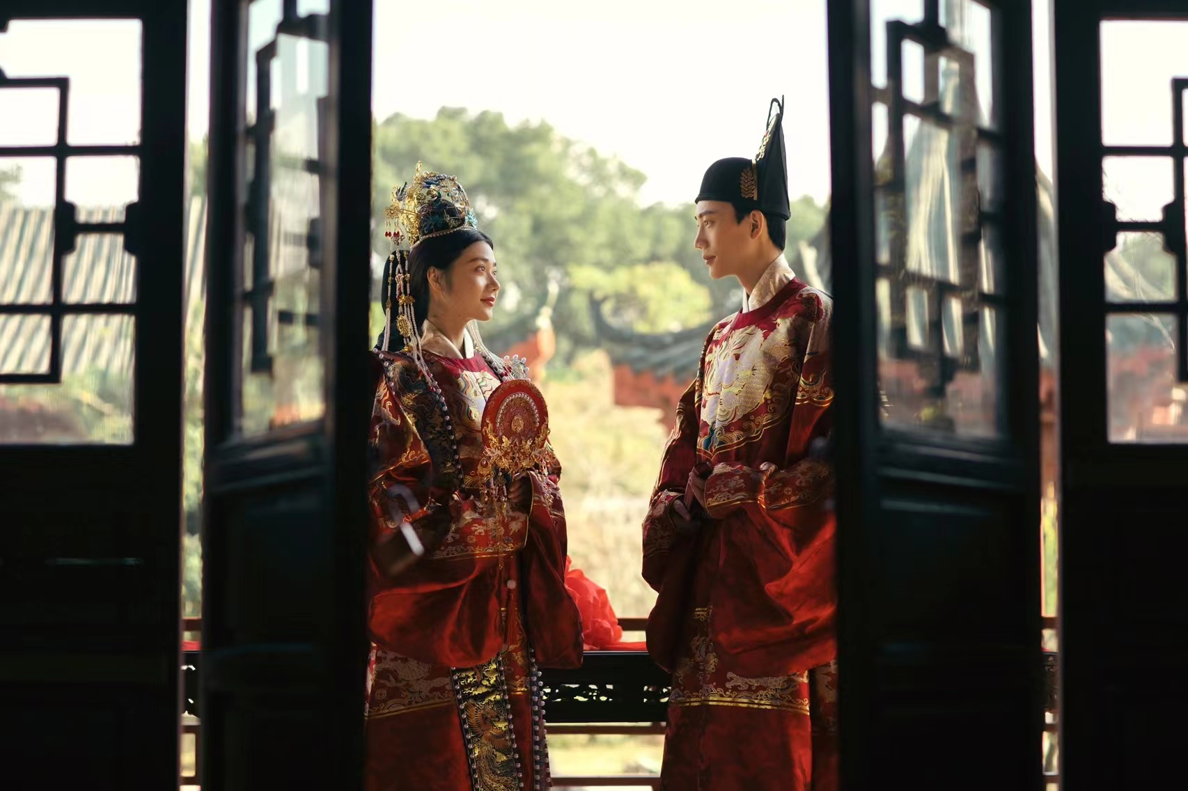 【現(xiàn)時特惠】8服8造+風(fēng)格任選+結(jié)婚當天婚紗！