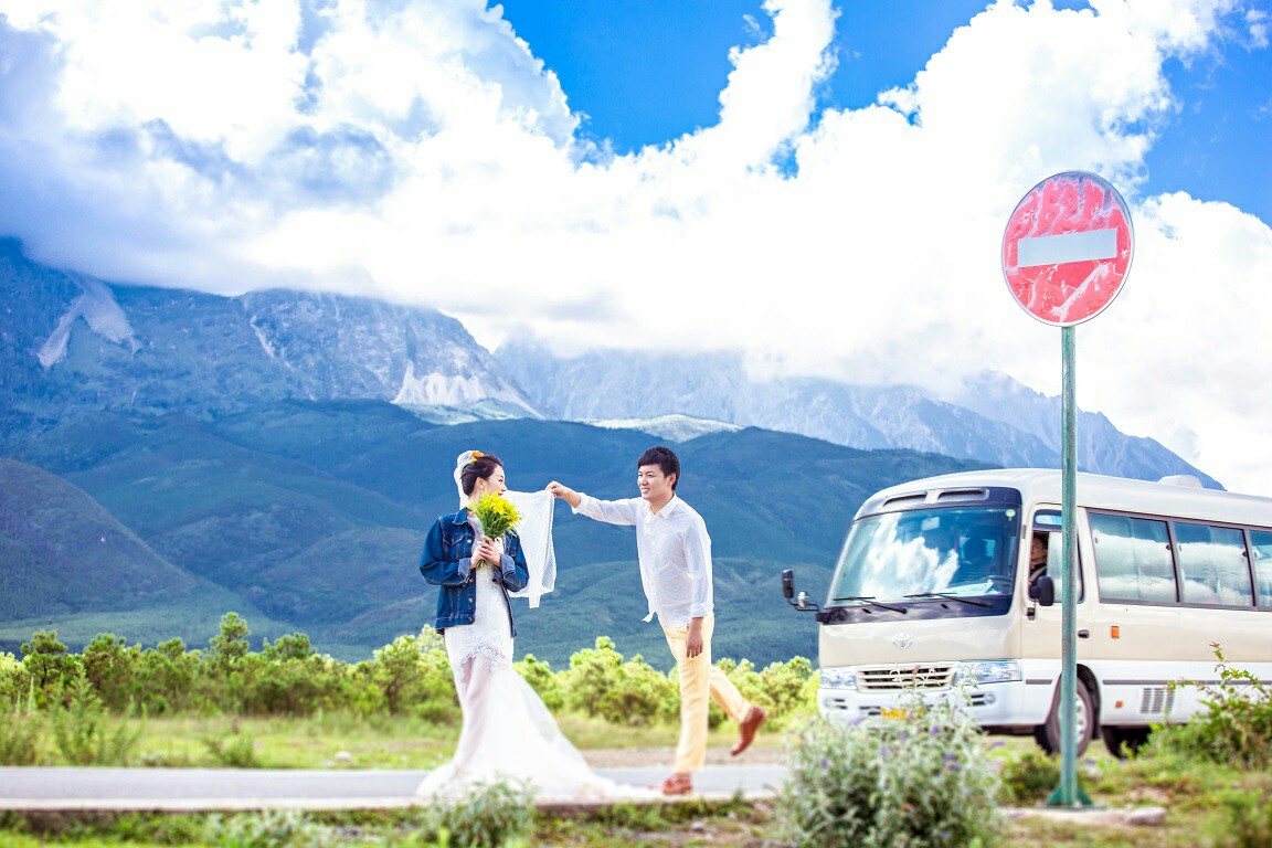 丽江哪个婚纱摄影店比较好_丽江婚纱摄影照