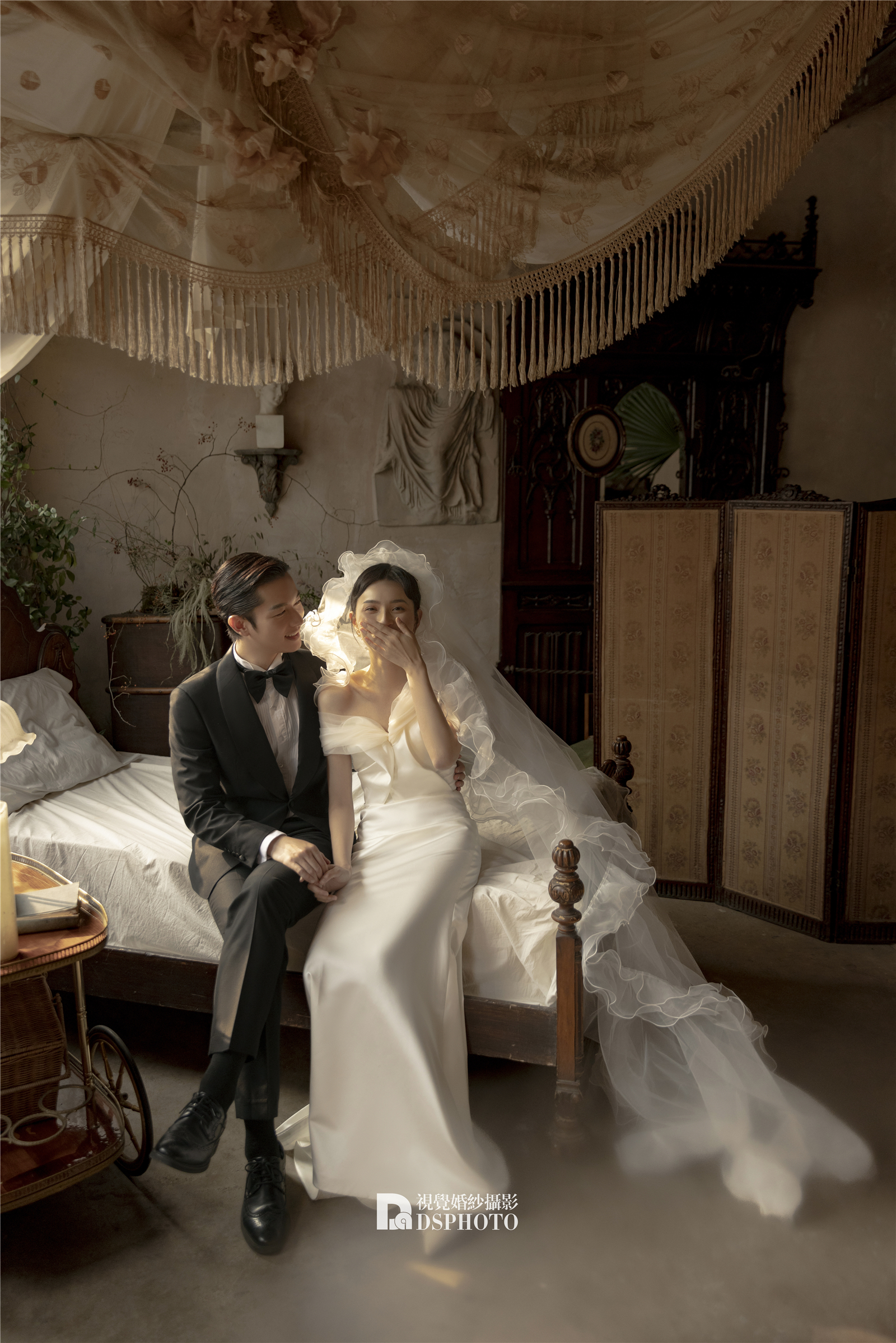 精致的轻法式室内婚纱照 | 高级又温柔