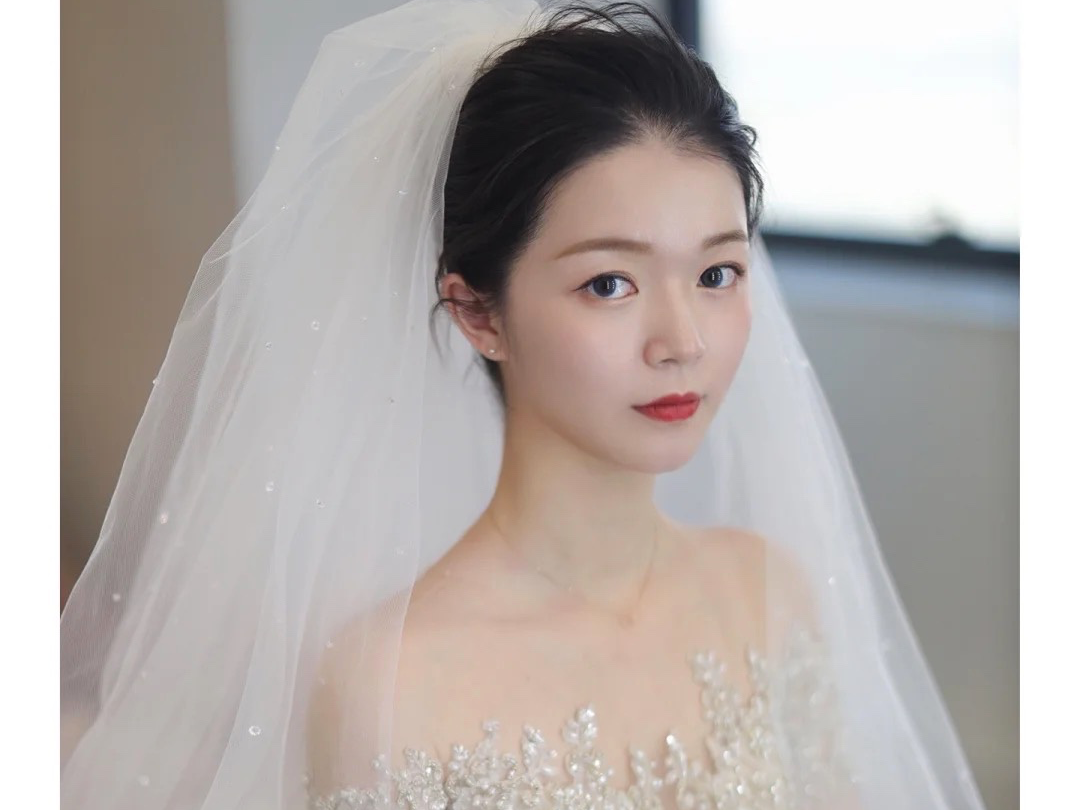 婚礼当天新娘跟妆+全包系列
