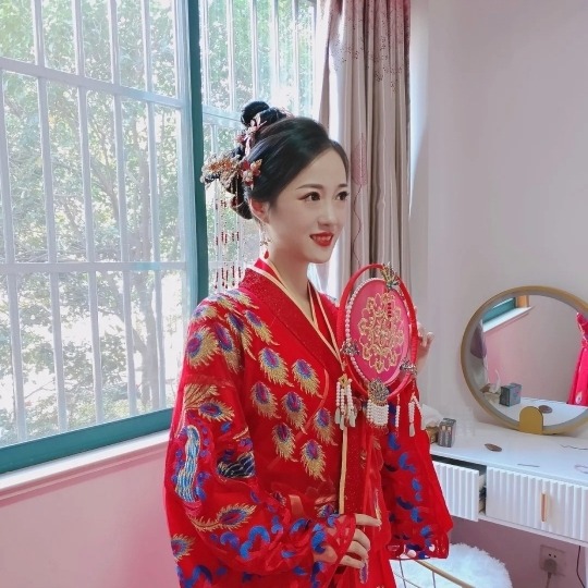 不在乎婚礼有多豪华，只在乎真心相爱，用时间证明！